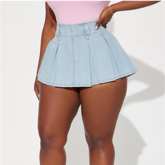 Fashion Nova Claire Micro Pleated Pleated Skort - Picture 7 of 9